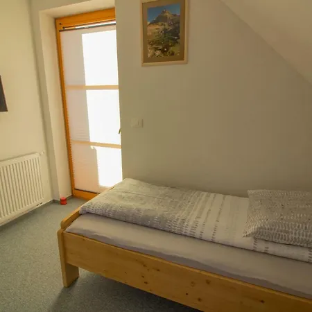 Apartments&rooms Pr' Skalovc Gæstehus 3*