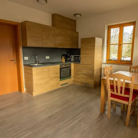 Gæstehus Apartments&rooms Pr' Skalovc 3*