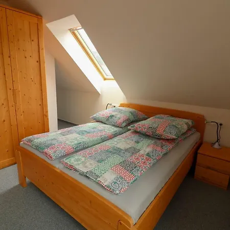 Apartments&rooms Pr' Skalovc 3*