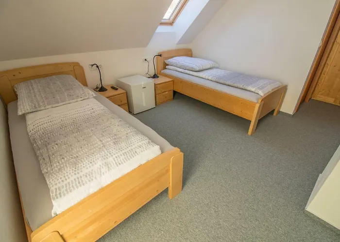 & Pr' Skalovc 3* Bohinj