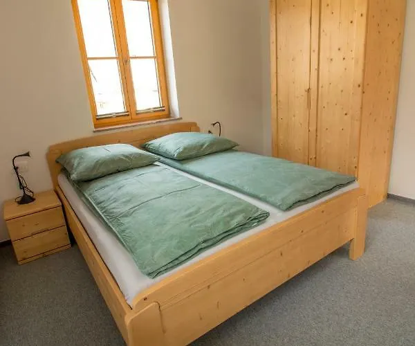 & Pr' Skalovc Guest house 3*